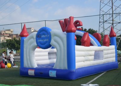 Love springkussen huren bij WE-inflate