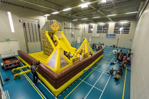 Huur het springkussen de Piramide van Egypte bij WE-inflate 3