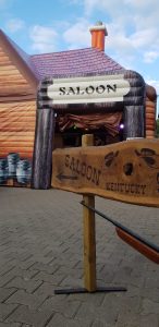 Saloon, opblaasbare party tent, feesttent te huur of kopen bij WE-inflate Enschede