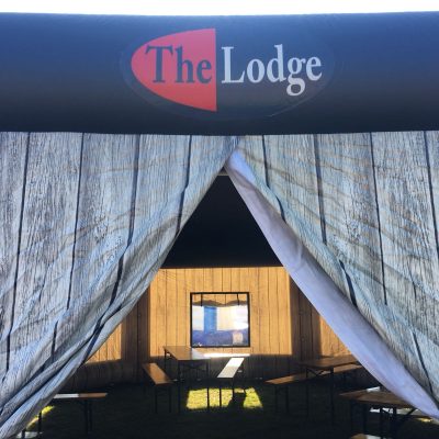 The Lodge, feesttent, partytent, thematent te huur of te koop bij WE-inflate Enschede 1