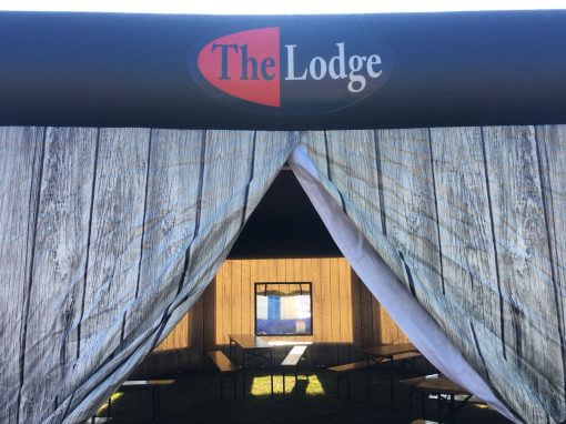 The Lodge, feesttent, partytent, thematent te huur of te koop bij WE-inflate Enschede 1