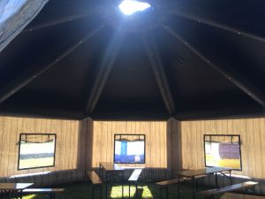 The Lodge, feesttent, partytent, thematent te huur of te koop bij WE-inflate Enschede 5