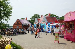 huur of koop een thematent, partytent, feeststent, verkooptent bij WE-inflate Enschede