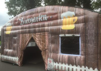 Biergarten, opblaasbare feesttent, thematent, huren en kopen bij WE-inflate