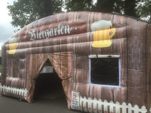 Biergarten, opblaasbare feesttent, thematent, huren en kopen bij WE-inflate