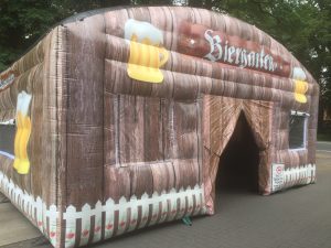 Biergarten, opblaasbare feesttent, thematent, huren of kopen bij WE-inflate 2